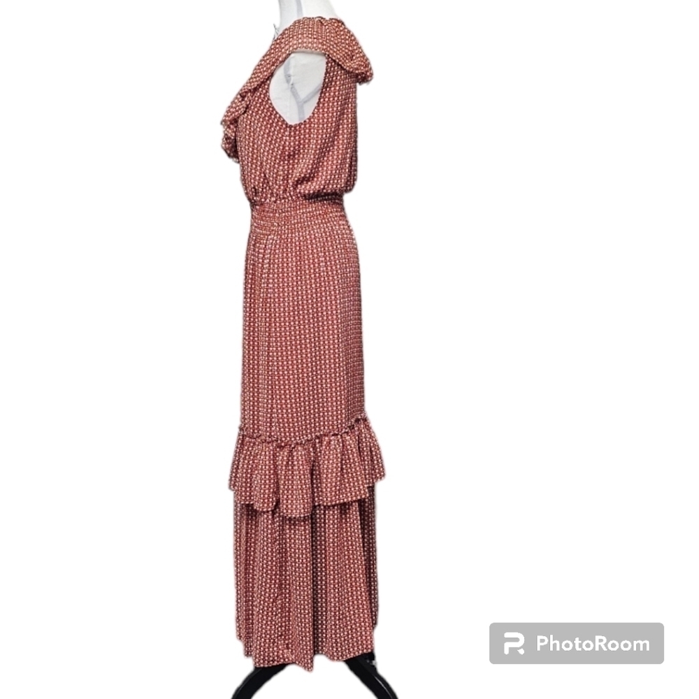 MAX STUDIO | TIRED RUFFLE SLEEVLESS DRESS - Picture 7 of 16